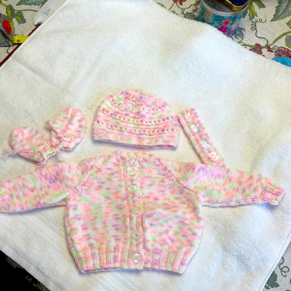 Brand new hand knit by my mom 0-3 months  hat,headband,mittens and cardigan.